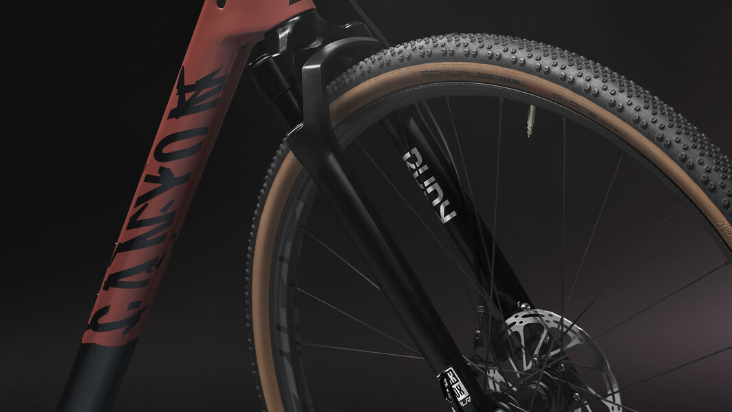 Gravelbike suspension gives you more control and enhances comfort Gravelbike suspension gives you more control and enhances comfort
