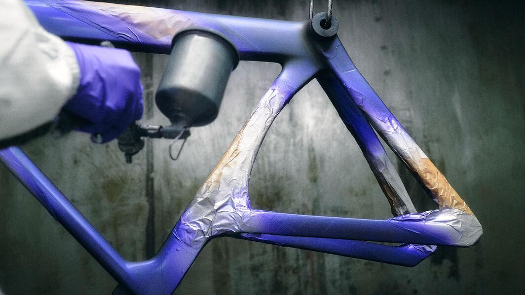 The MyCanyon Mano paint jobs are extremely intricate, done by hand, and include several layers of paint. The MyCanyon Mano paint jobs are extremely intricate, done by hand, and include several layers of paint.