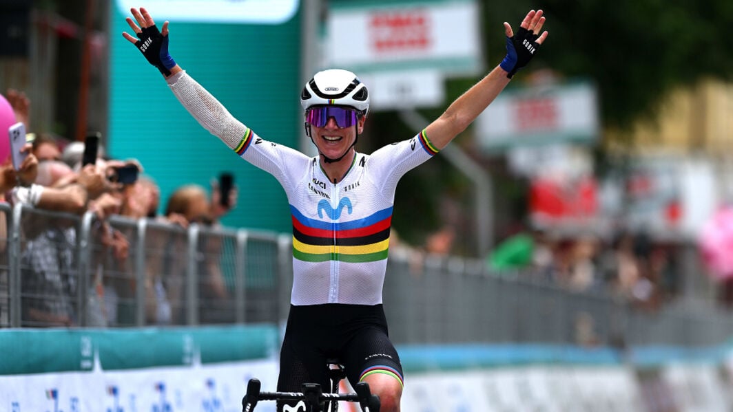Annemiek Van Vleuten winning the individual time trial at the UCI Road World Championships