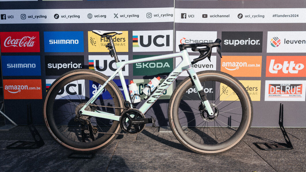 The Winning Bike: Canyon Grail CFR
