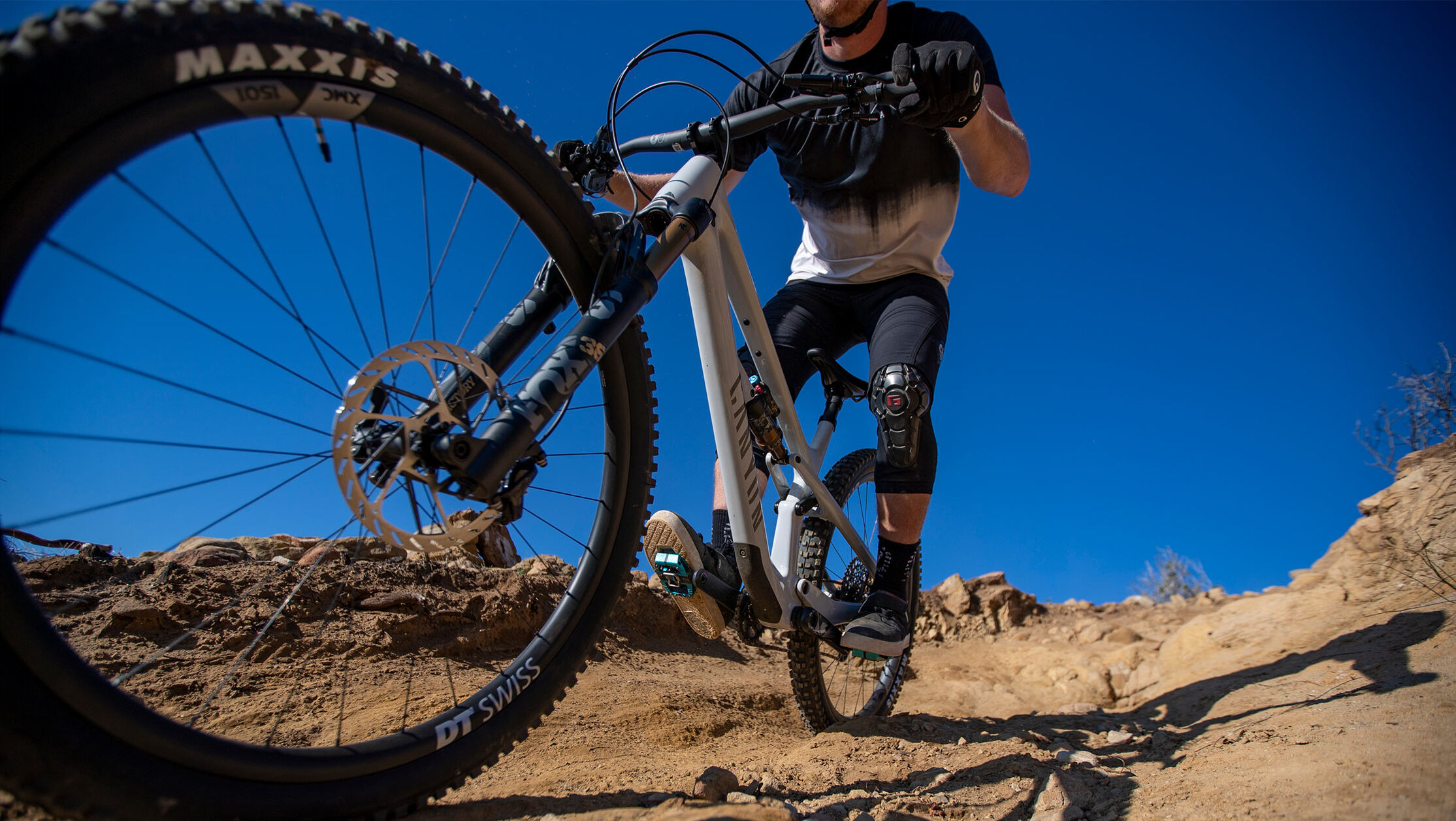 Running your bike on tubeless tyres gives you more range for your pressure setup