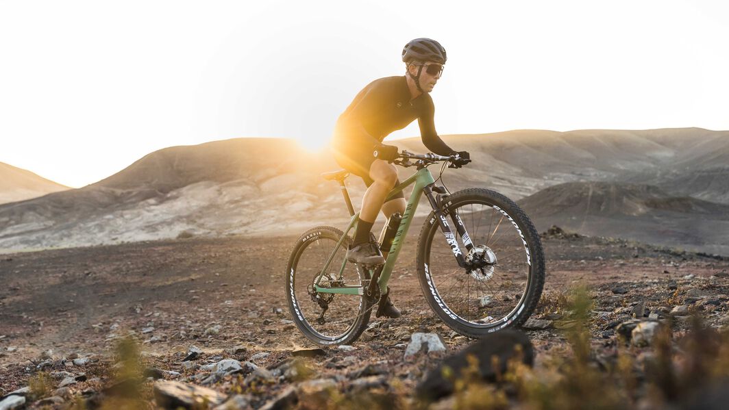 Downcountry vs cross-country vs trail bikes: Canyon Exceed CF